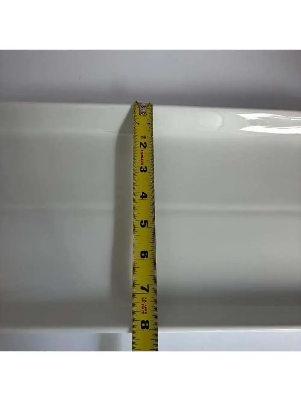 N/A large white